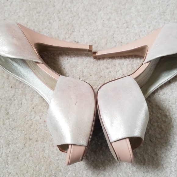 Heels - Picture 2 of 5